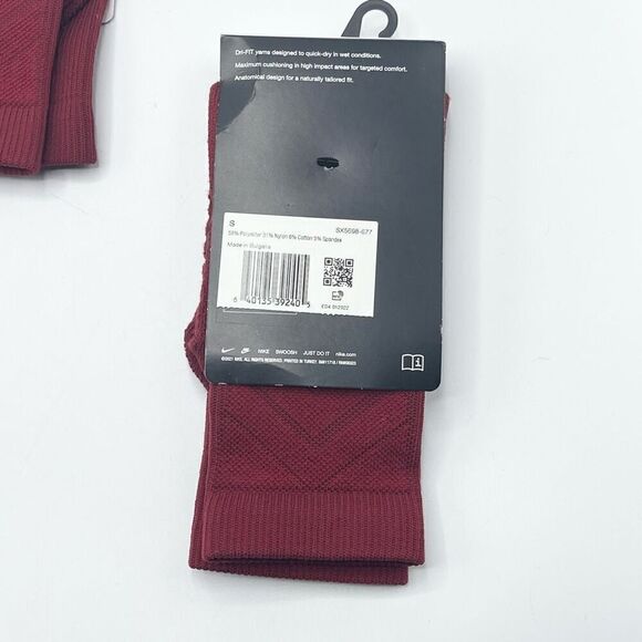 Nike Vapor lot of Four Pair Dark Red Football Crew Socks - Size 3Y-5Y / Women 4- - Picture 4 of 5